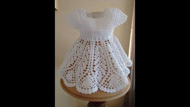 Vestido bebe em crochê