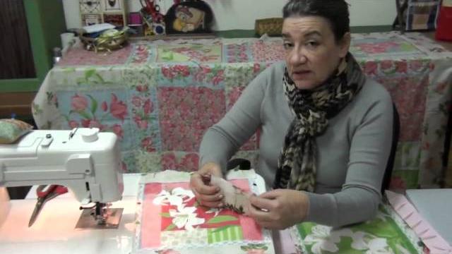 Montando uma manta e duas almofadas com apenas um kit de tecidos