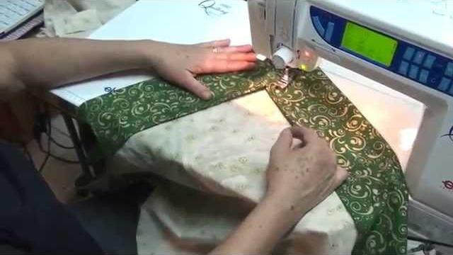 Tia Lili Patchwork: veja como fazer uma toalha natalina com canto mitrado