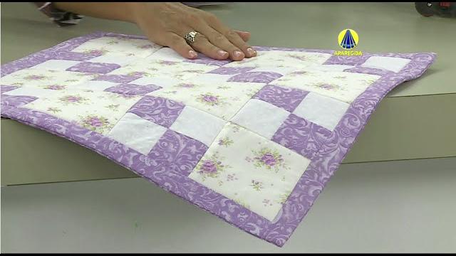 Almofada em patchwork por Patrícia Washington