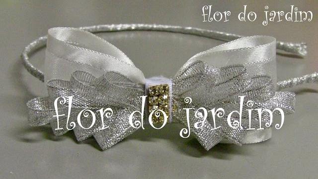 Tiara com Laço Branco de fita de organza – Tiara with Organza Ribbon Bow