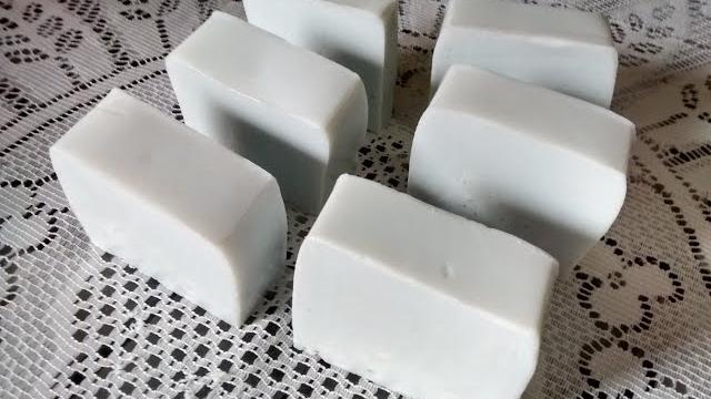 SABÃO CASEIRO SEM SODA GASTANDO APENAS 2,00