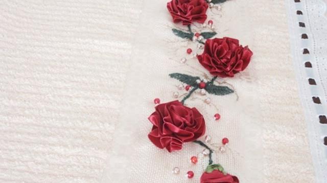 COMO FAZER FLOR COM FITA DE CETIM – PLISSADA