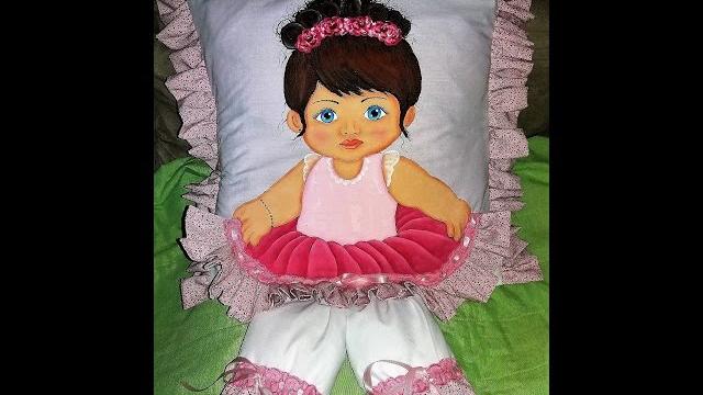 ALMOFADA BONEQUINHA – PARTE 1