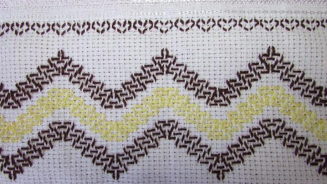 PONTO VAGONITE / PONTO IUGOSLAVO – Tathinha Bordados