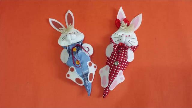 SACOLINHA PRA CHOCOLATE DE COELHO FEITO EM TECIDO PRA PÁSCOA