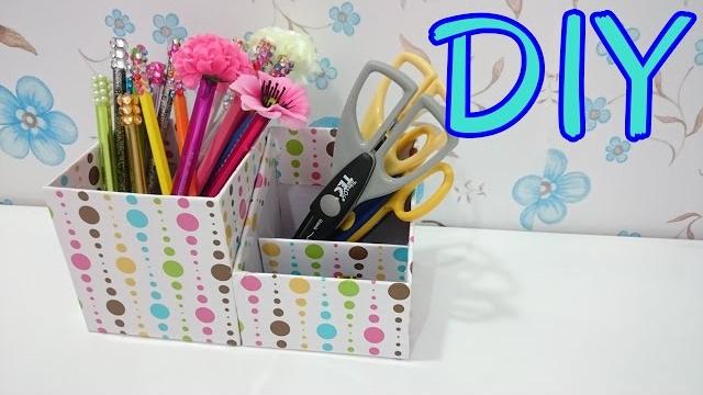 Organizador escolar feito de papelão