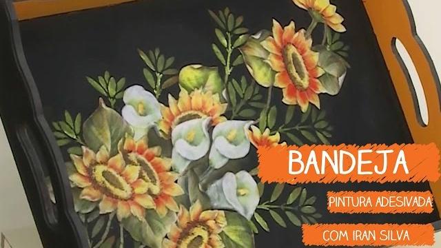 Bandeja com Pintura Adesivada com Iran Silva