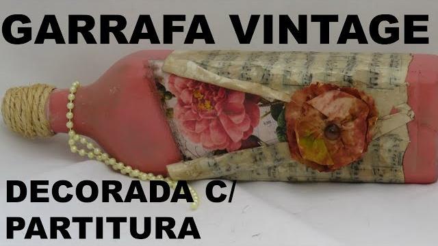GARRAFA VINTAGE DECORADA COM PARTITURA