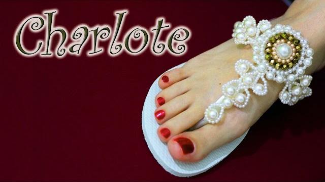 Chinelo decorado – Cabedal de pérolas e cristais