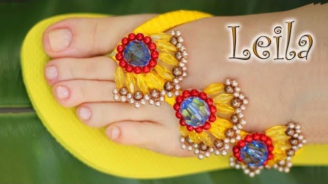 Chinelo decorado: Manta de cristais e pérolas