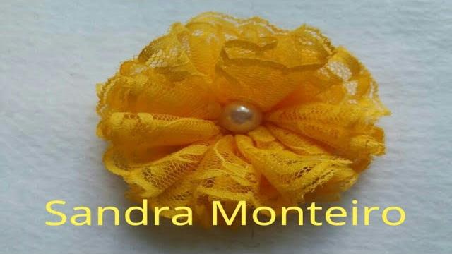 DIY: FLOR DE RENDA POR SANDRA MONTEIRO