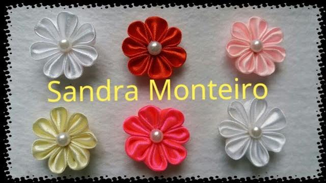 Mini flor de cetim para iniciantes por Sandra Monteiro – Artesanatos