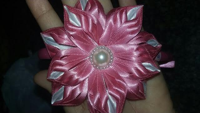Flor de fita de cetim flor bela