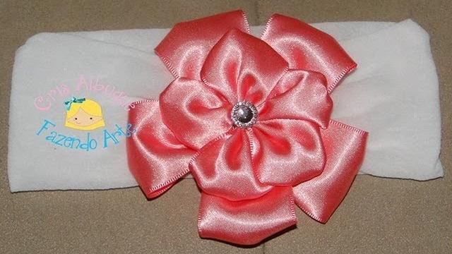 Faixa de meia de seda com flor de fita de cetim – Passo a Passo