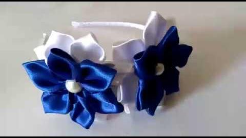 Pap de uma lida flor na tiara