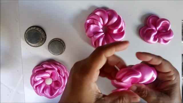 Flor boleada com forminha de empada