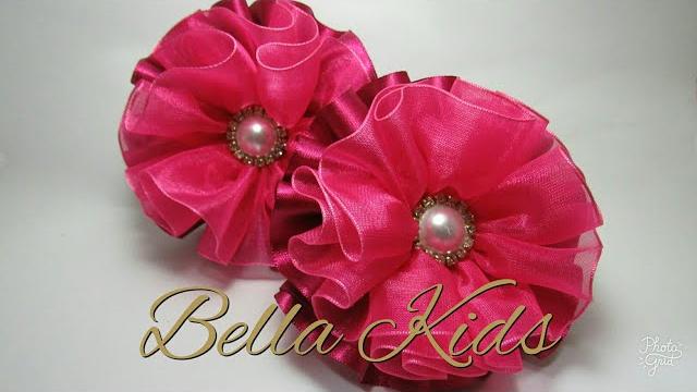 FLOR DE FITA DE CETIM COM ORGANZA FÁCIL NA XUXINHA – PASSO A PASSO