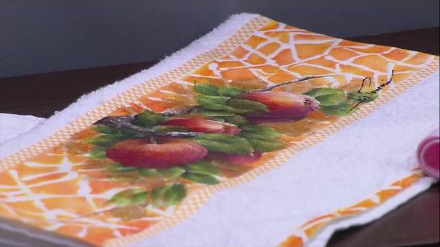 Pintura com cola quente – Julia Passerani PT1