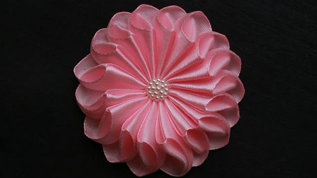 FLOR DE FITA DE CETIM – TUTORIAL