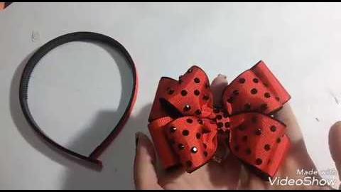 Laço Ladybug delicado com fita vermelha e preta e chaton