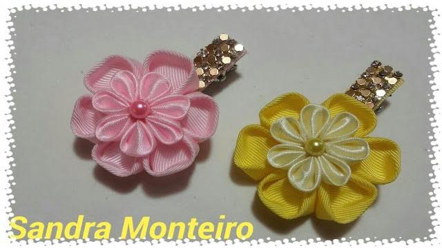 Flor com fita de gorgurão e com fita de cetim por Sandra Monteiro