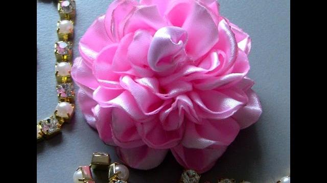 Novo modelo de Rosa de Fitas com varias pétalas – Pink tapes