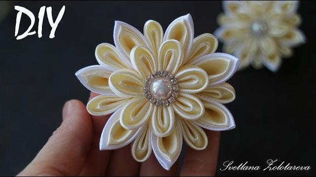 Flores de fita de cetim