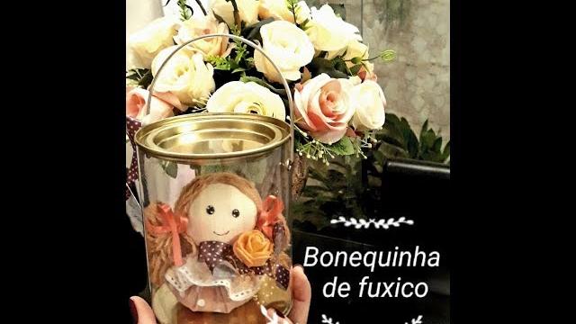 Bonequinha de fuxico para lembrancinha