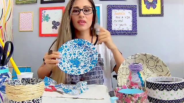 DECOUPAGEM COM TECIDO EM PRATO – ARTE LINDA E FÁCIL DEMAIS