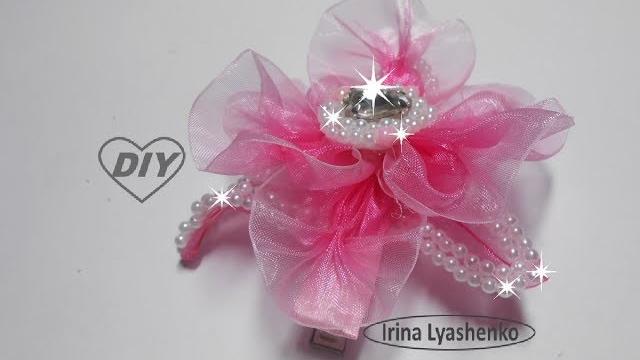 Flor de fita de organza no tic tac