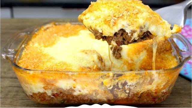 ESCONDIDINHO DE CARNE MOÍDA – ALMOÇO FÁCIL E RÁPIDO