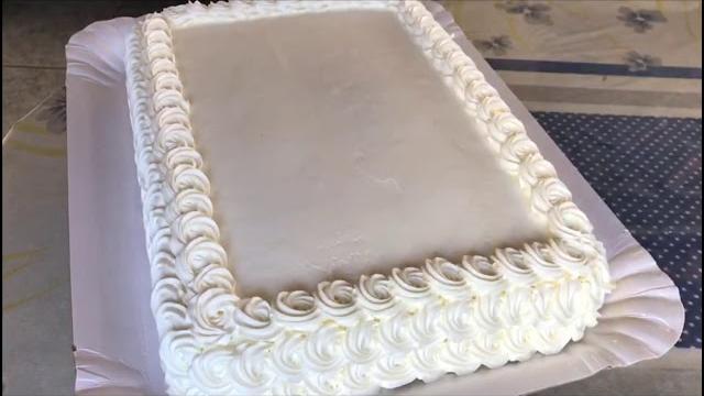 Bolo de casamento com flores