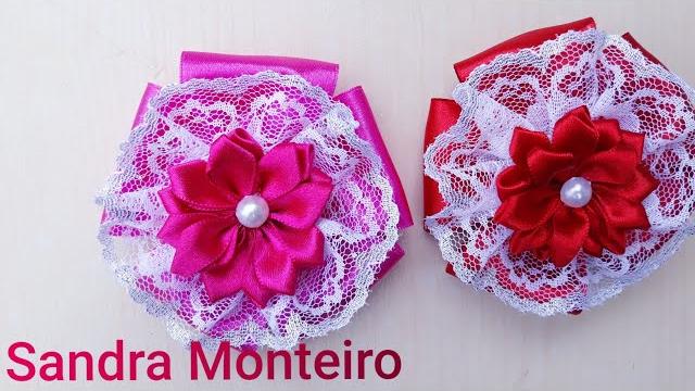 Flor de Fita de Cetim e Renda no Bico de Pato