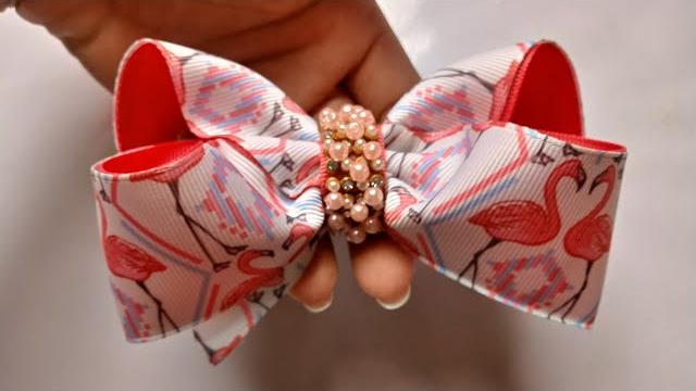 Veja Como Aplicar Strass no Laço