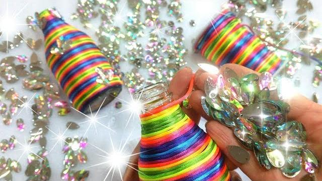 DIY GARRAFAS APLIQUES PEDRARIA COM FIO SEDA NEON
