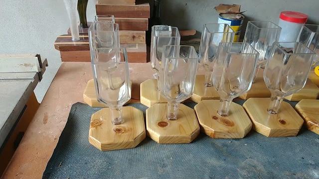 Gargalo de garrafa de vidro – olha a reciclagem