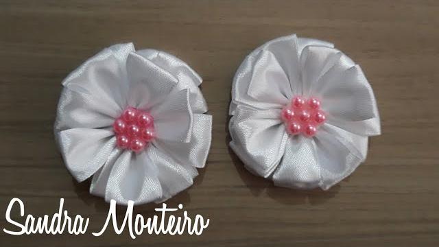 Passo a Passo de Como Fazer uma Linda Flor de Cetim