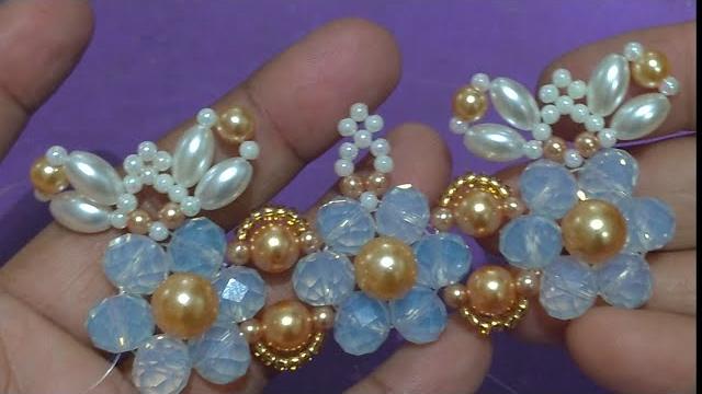 Chinelo Decorado com Trama de Perolas