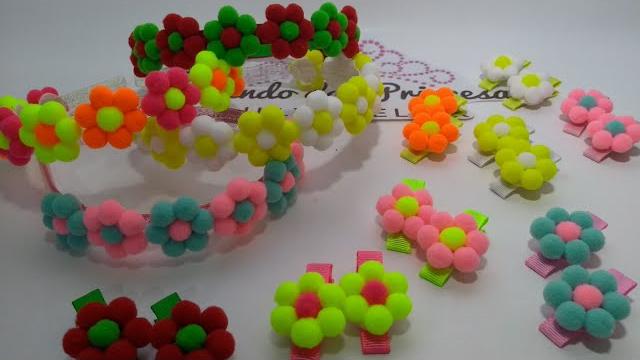 Tiara Decorada com Flor de Pompom