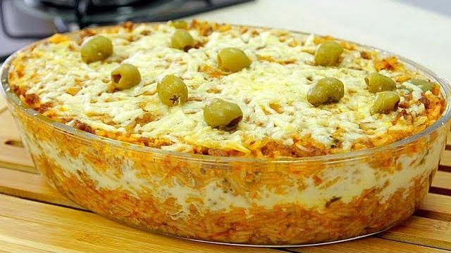 SEM FORNO PRONTO EM POUCOS MINUTOS MISTUREI TUDO QUE TINHA NA GELADEIRA