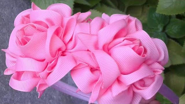 Flor Exótica de Fita com Miolo