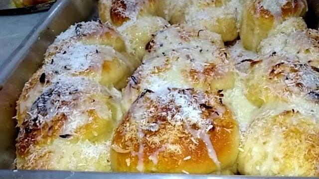 Pão Trançado com Coco e Leite Condensado