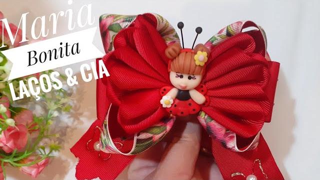 Laço Keyla com menininha de Biscuit