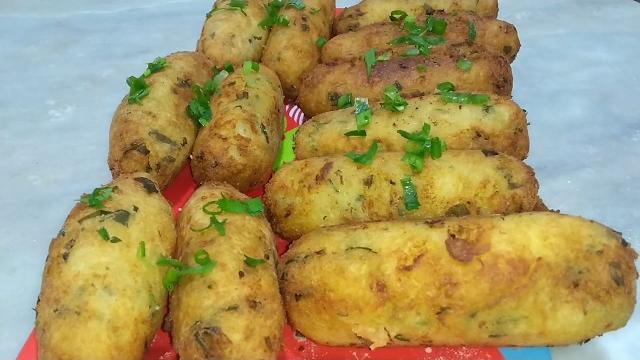 Como Fazer Bolinho de Aipim com Queijo e com Carne