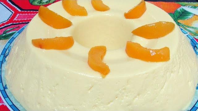 Delicioso Pudim de Pêssego em Calda – sem Ovos e sem Forno