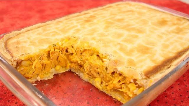 Empadão de Frango na Travessa