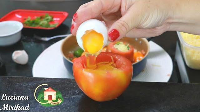 Você Já Comeu Tomate Recheado Com Ovos? Aprenda Aqui Como Preparar Essa Maravilha