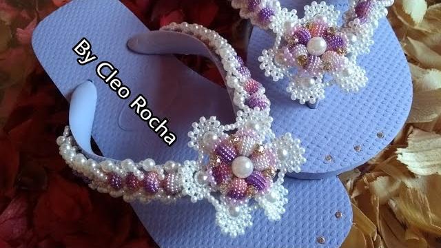 Chinelo Bordado Com Pérolas Craqueladas