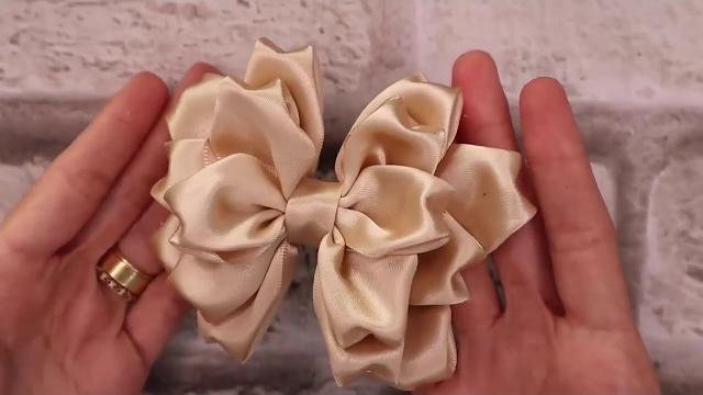 Aprenda a Fazer Laços e Tiaras e Comece a Lucrar